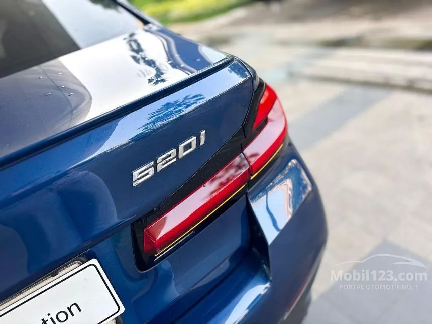 2023 BMW 520i M Sport Sedan