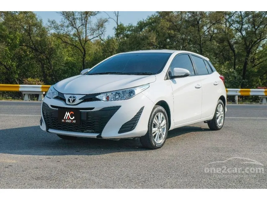 2019 Toyota YARIS E Hatchback