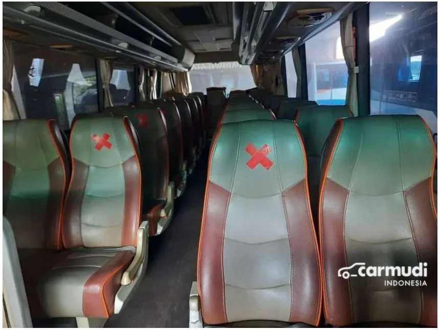 2014 Mitsubishi Colt Bus Full Bus