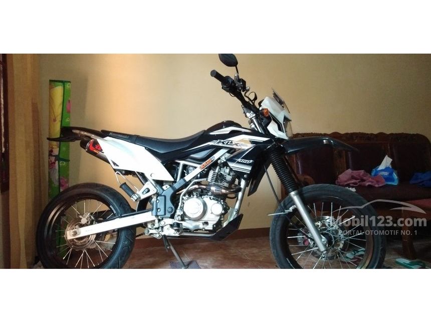 Jual Motor Kawasaki KLX 2016 150 Manual 0.2 di Jawa Barat 