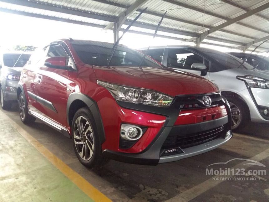 Jual Mobil  Toyota  Yaris  2019  TRD Sportivo Heykers 1 5 di 