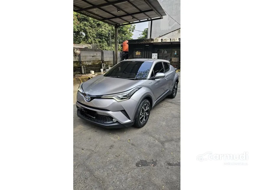 2020 Toyota C-HR Hybrid Wagon