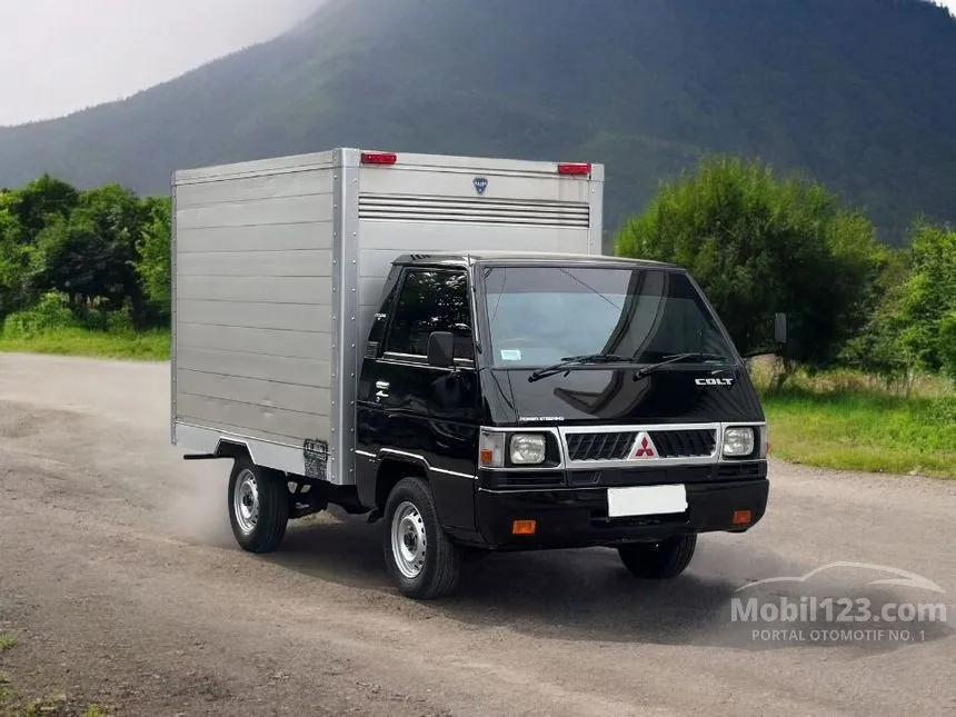 Jual Mobil Mitsubishi Colt L300 2012 Standard 2.5 di Jawa Timur Manual Hitam Rp 120.000.000