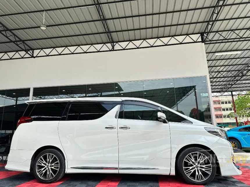 2017 Toyota Alphard MPV