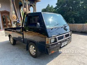 2010 Mitsubishi Colt L300 2.5 Pick Up Standard Pickup