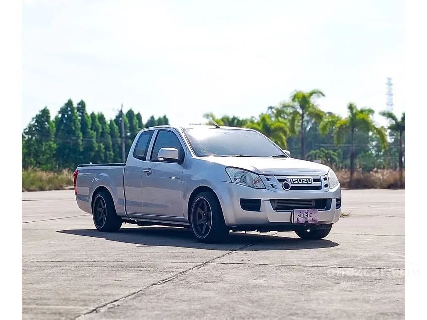 2011 Isuzu D-MAX L Space Cab Pickup