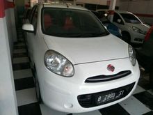 2013 Nissan March 1.2 1.2L Hatchback paket dp dan angsuran ringan
