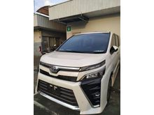 Ready stock Toyota Voxy 2.0 2019