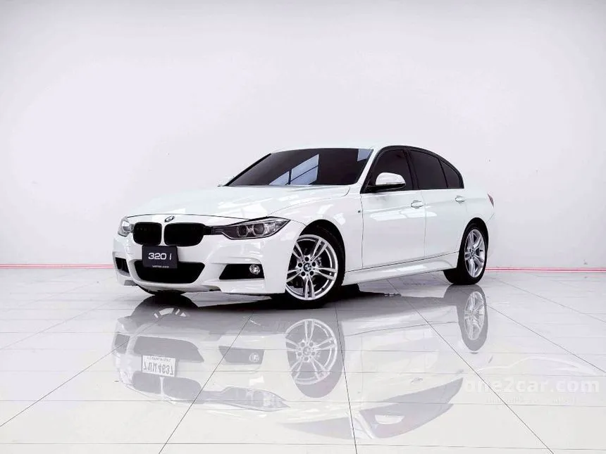 2016 BMW 320i Sedan