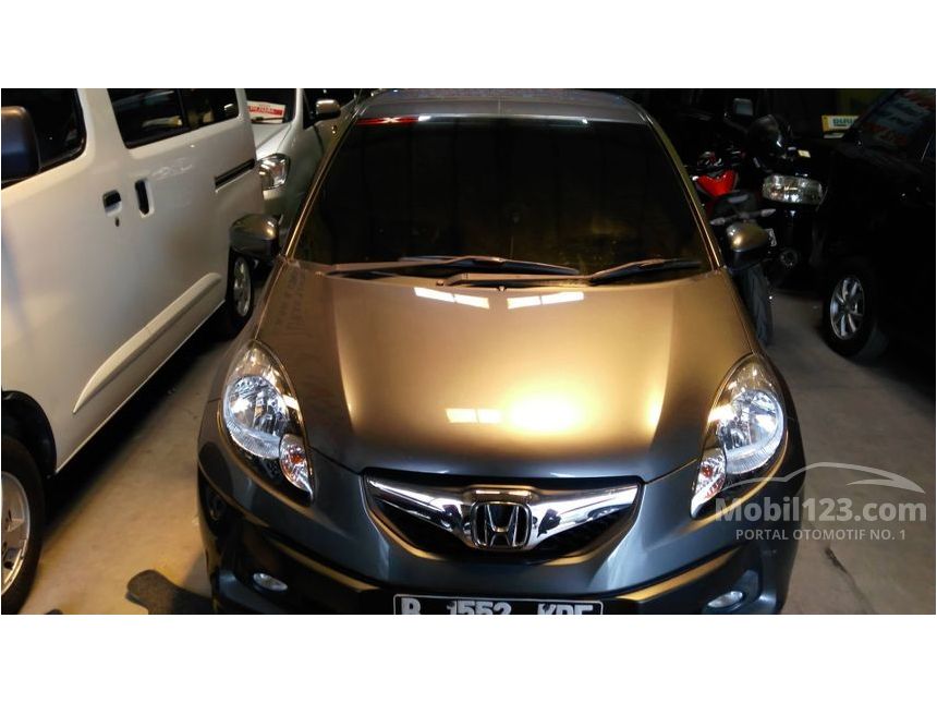 Jual Mobil  Honda  Brio  2014 Sports E 1 3 di Jawa Barat 