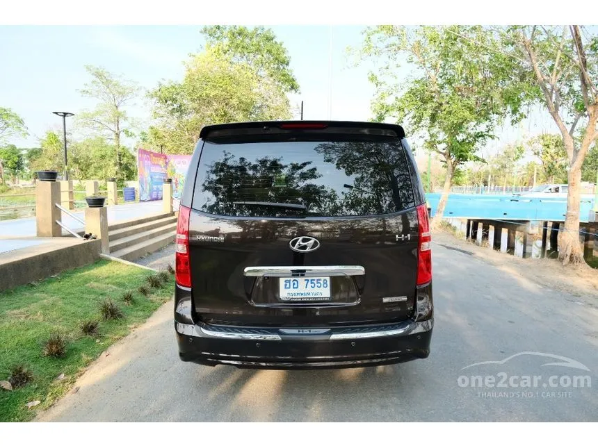 2018 Hyundai H-1 Deluxe Van