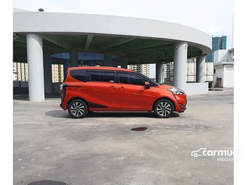 2016 Toyota Sienta V MPV