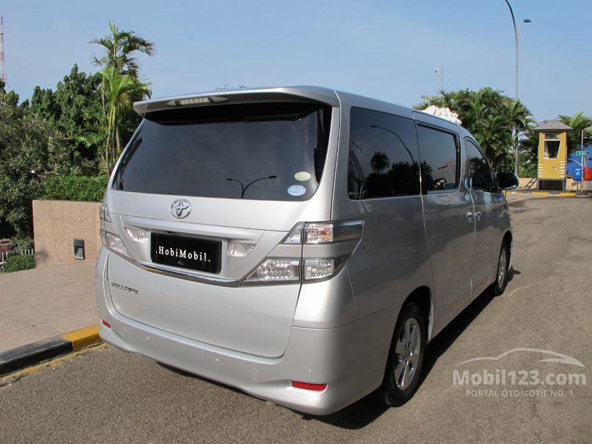 Toyota vellfire 2010