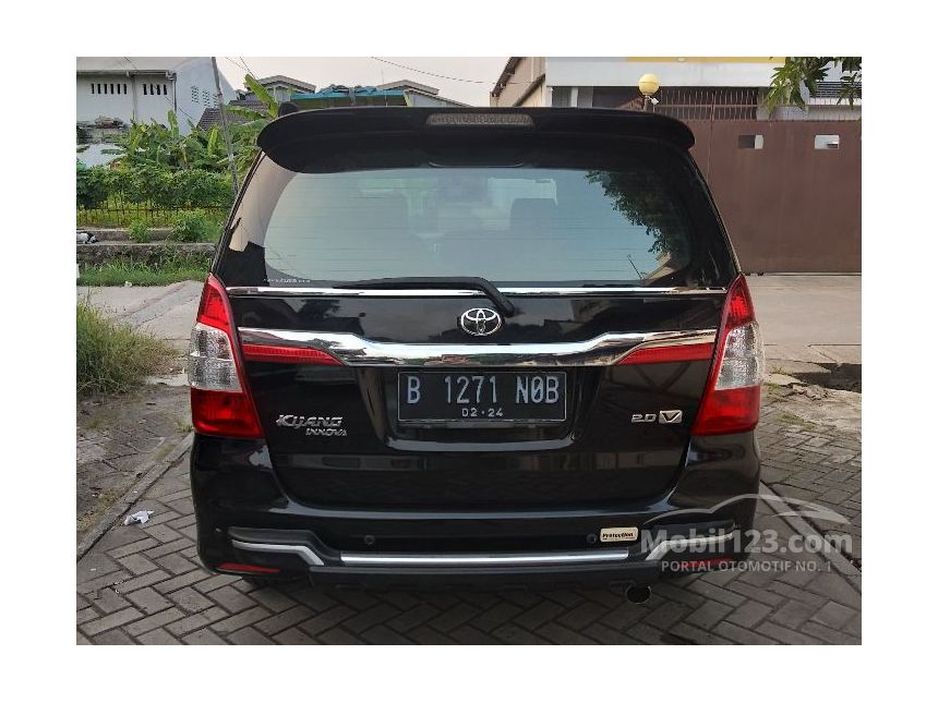 Jual Mobil Toyota Kijang Innova 2014 V 2.0 di Banten 