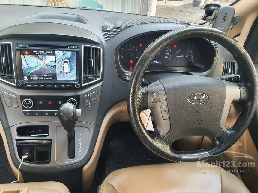 2017 Hyundai H-1 Royale Limited MPV