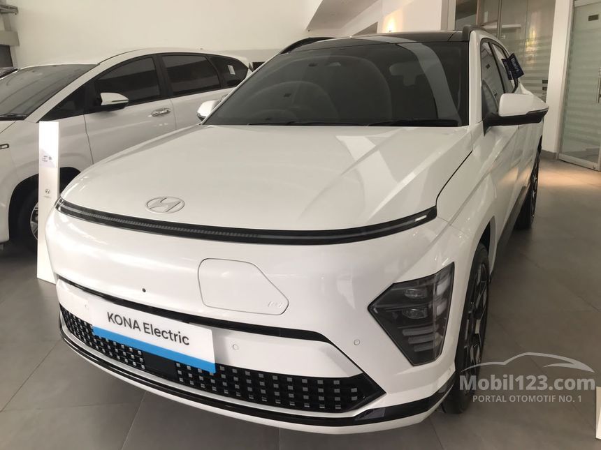 Jual Mobil Hyundai Kona 2024 Electric Long Range Signature di DKI ...
