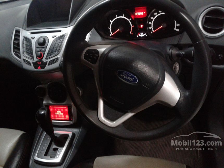 Jual Mobil  Ford  Fiesta  2012 Trend  1 4 di DKI Jakarta 