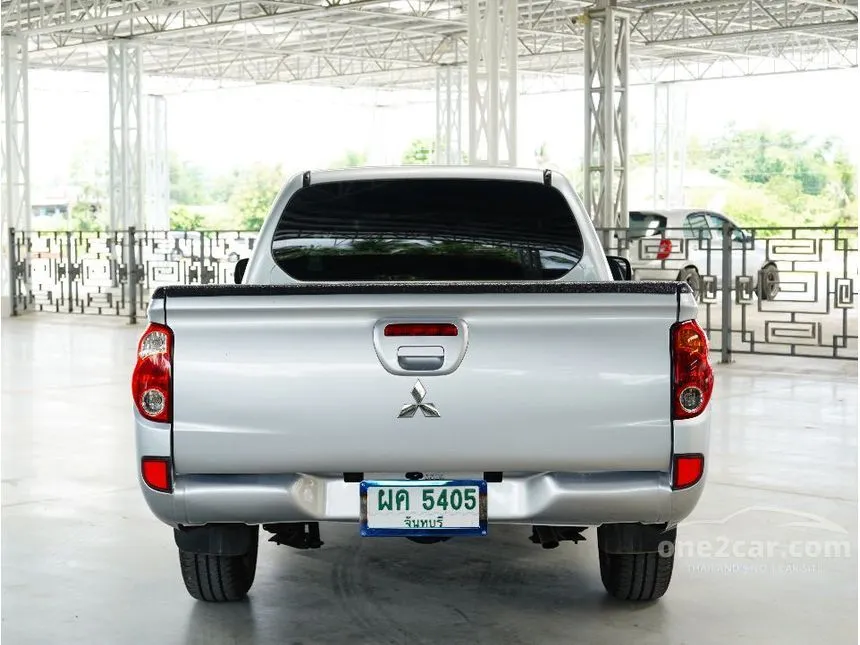 2014 Mitsubishi TRITON GLX Mega Cab Pickup
