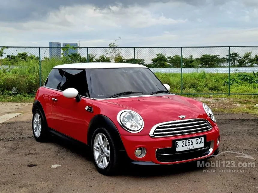 2014 MINI Cooper John Cooper Works 3 Door Hatchback