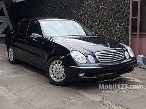 Mercedes-Benz E260 elegance 2005 black on beige km 45rb 