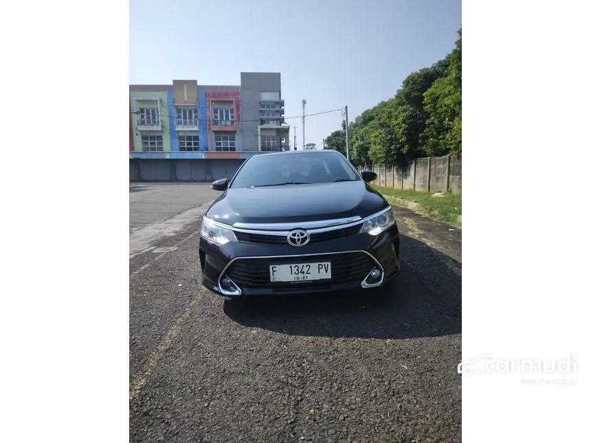 2017 Toyota Camry V Sedan