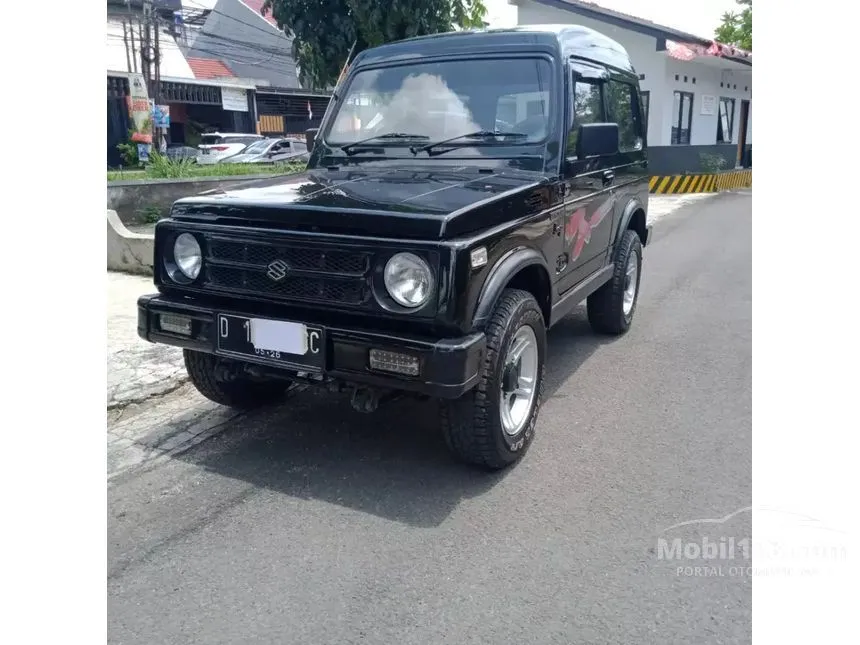 Jual Mobil Suzuki Katana 2003 GX 1.0 di Jawa Barat Manual Wagon Hitam Rp 85.750.000