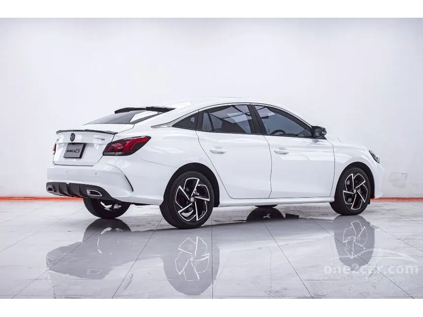 2023 MG MG5 D+ Sedan