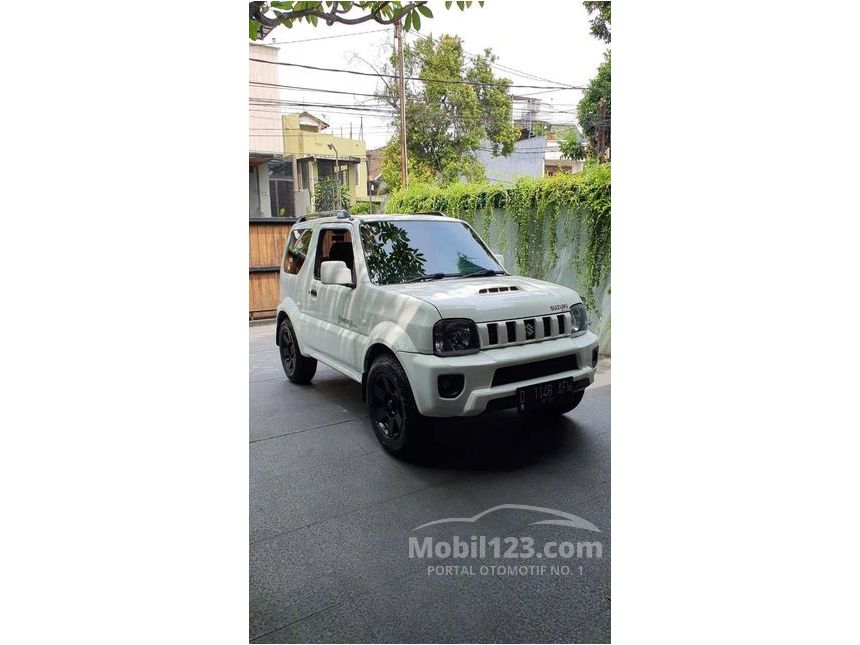 Jual Mobil Suzuki Jimny 2017 JB 1.3 di Jawa Barat Automatic Wagon Putih