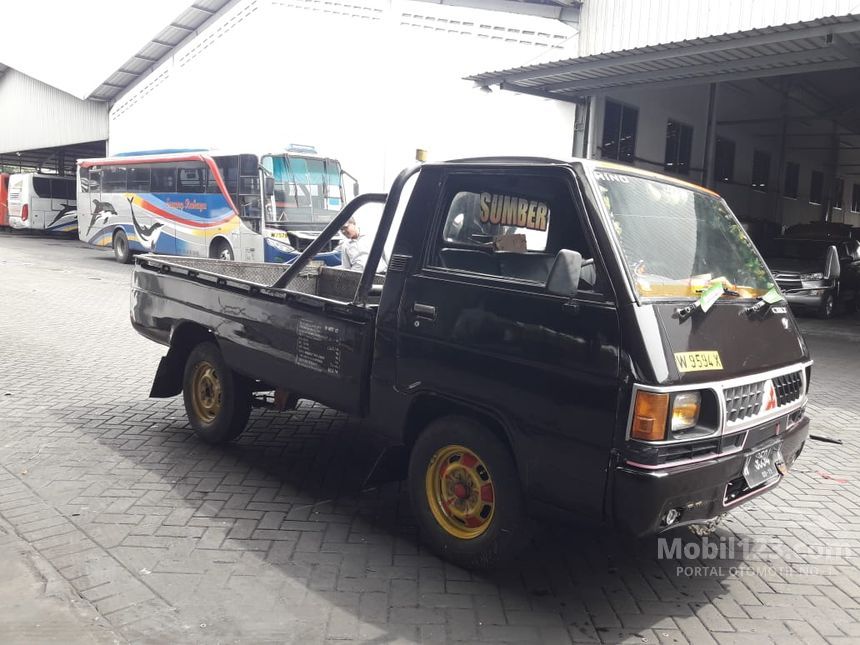 Jual Mobil  Mitsubishi Colt L300 1994 L300 2 5 di Jawa 