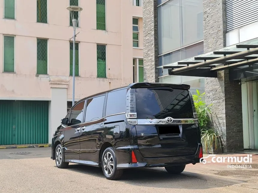 2020 Toyota Voxy MPV