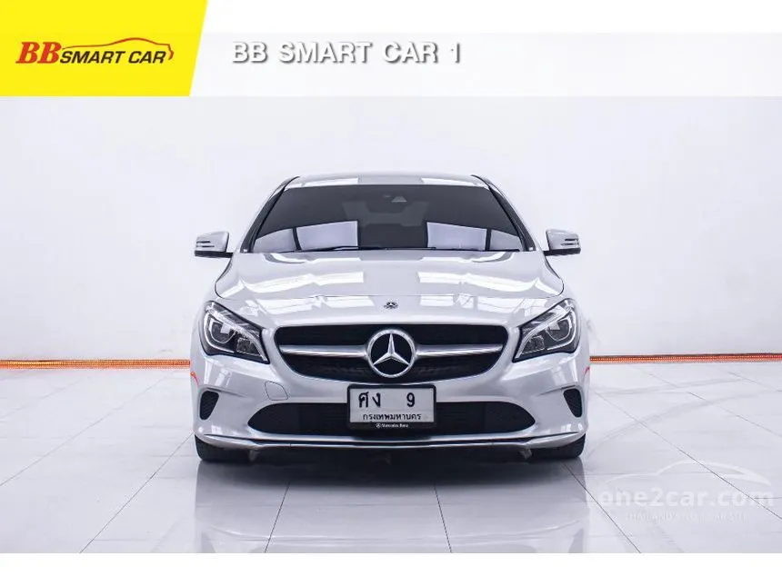 2015 Mercedes-Benz CLA200 Urban Coupe