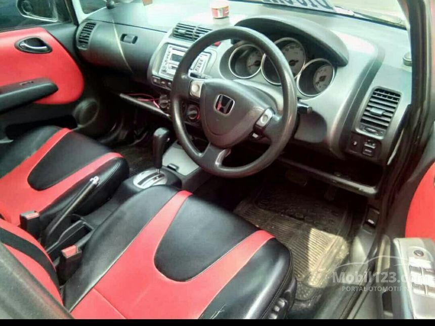 Jual Mobil  Honda Jazz  2006  VTEC  1 5 di Jawa Barat 