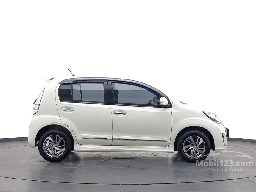 2017 Daihatsu Sirion D FMC Hatchback