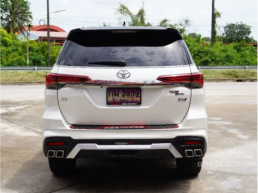 2017 Toyota FORTUNER TRD Sportivo (Blacktop) SUV