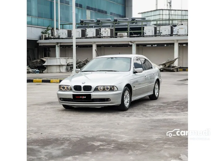 2002 BMW 520i Sedan
