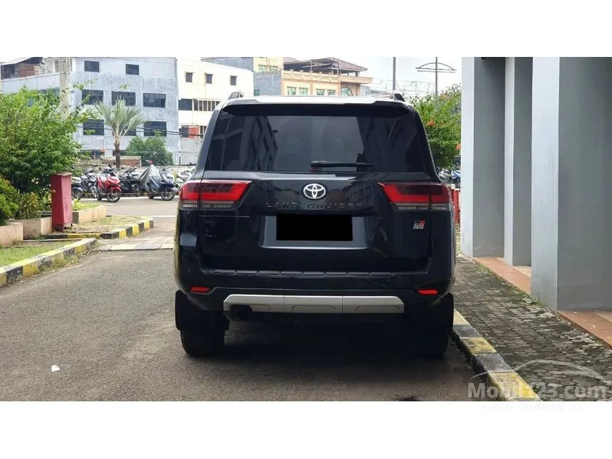 2023 Toyota Land Cruiser 300 GR-S SUV