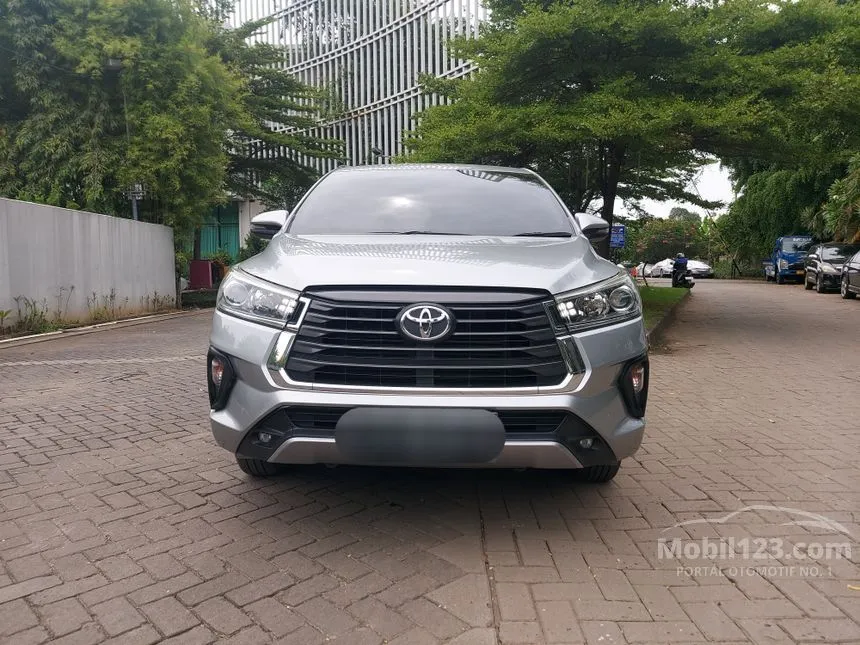 2021 Toyota Kijang Innova V MPV