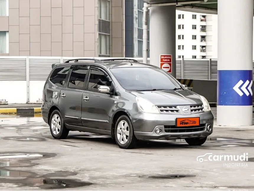 2010 Nissan Grand Livina XV MPV