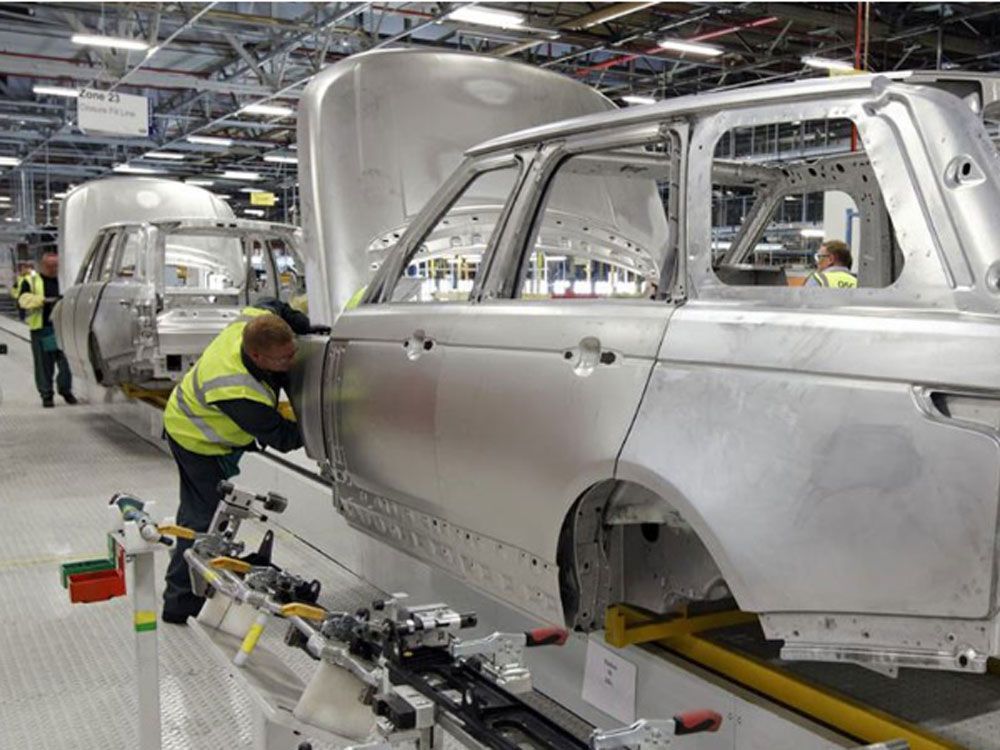 Jaguar Land Rover Operasikan Pabrik Bernilai Rp 24 Triliun di Slowakia