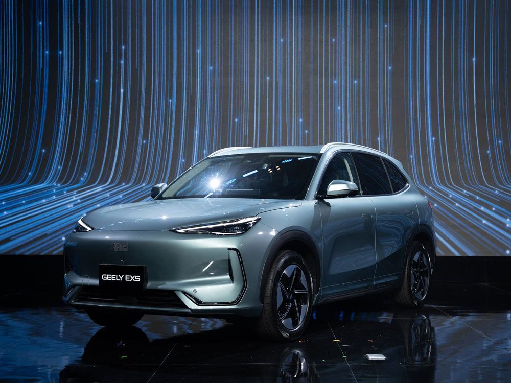 Komentar Para Pengunjung IIMS 2025 yang sudah Coba Mobil Listrik Geely EX5