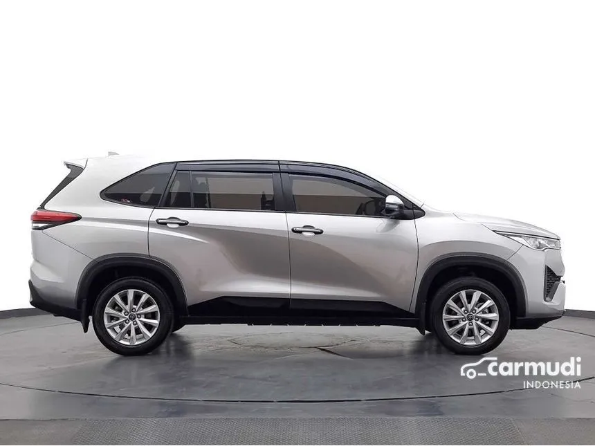 2022 Toyota Kijang Innova Zenix V (Premium Color) MPV