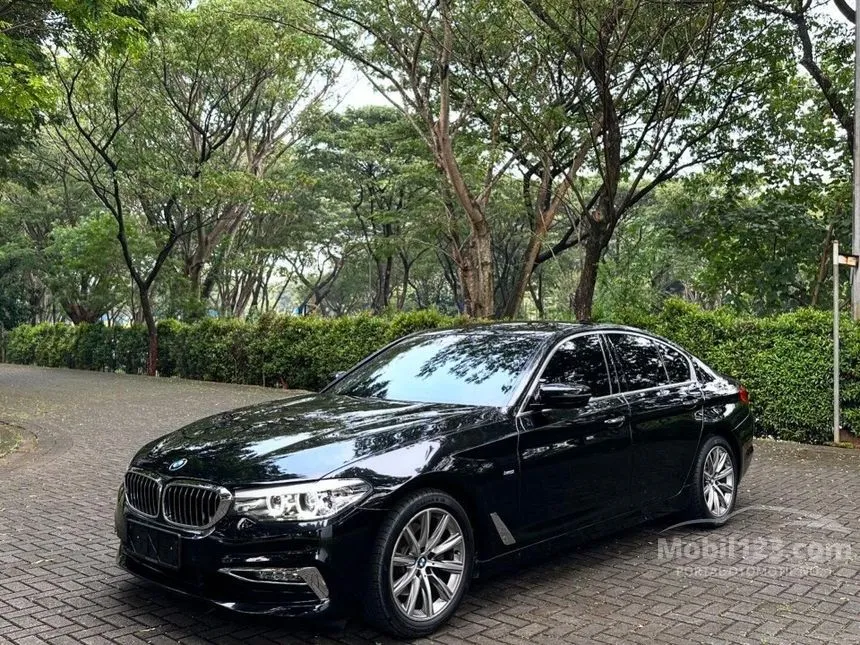 Jual Mobil BMW 520i 2018 Luxury 2.0 di DKI Jakarta Automatic Sedan Hitam Rp 567.000.000