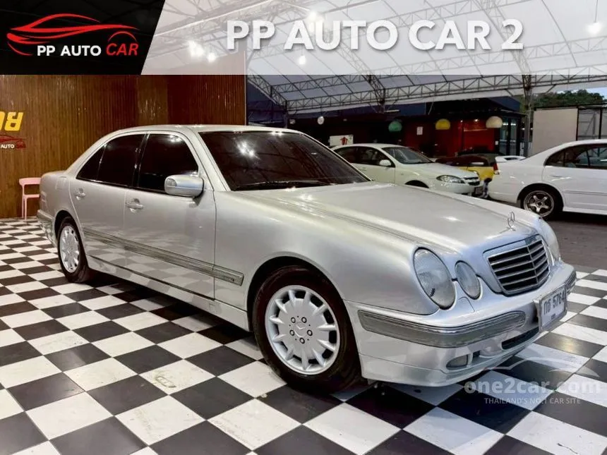 2000 Mercedes-Benz E240 Avantgarde Sedan