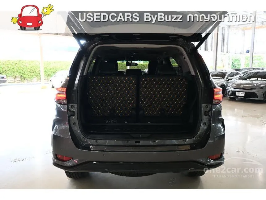 2023 Toyota FORTUNER Leader V SUV