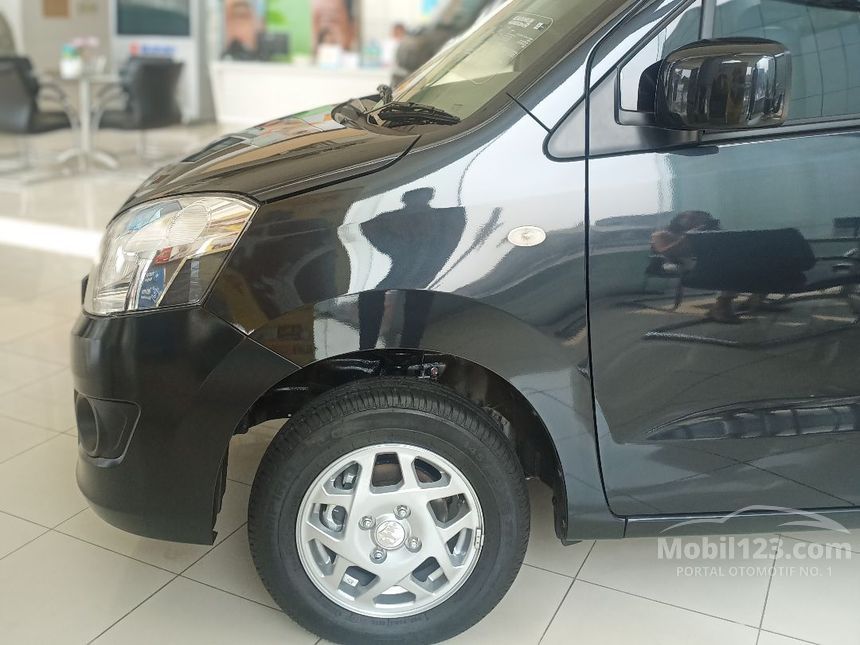 Jual Mobil  Suzuki  Karimun Wagon  R  2021  GL Wagon  R  1 0 di 