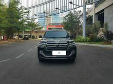 Toyota Land Cruiser 4.5 VX-R V8 Diesel 2018 Hitam