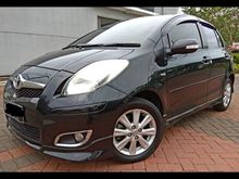 Toyota yaris S LiMiTED 2010 hitam KM`80.000 TERAWAT