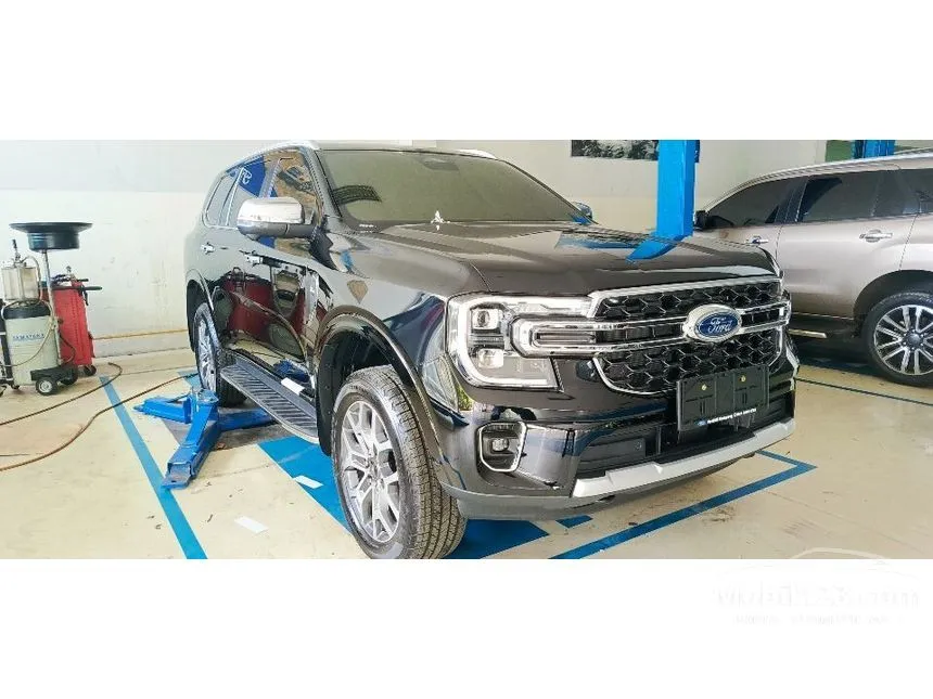 Jual Mobil Ford Everest 2024 Titanium 2.0 di DKI Jakarta Automatic SUV Hitam Rp 933.000.000
