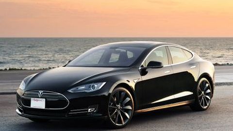 BMW Tidak Tertarik dengan Tesla