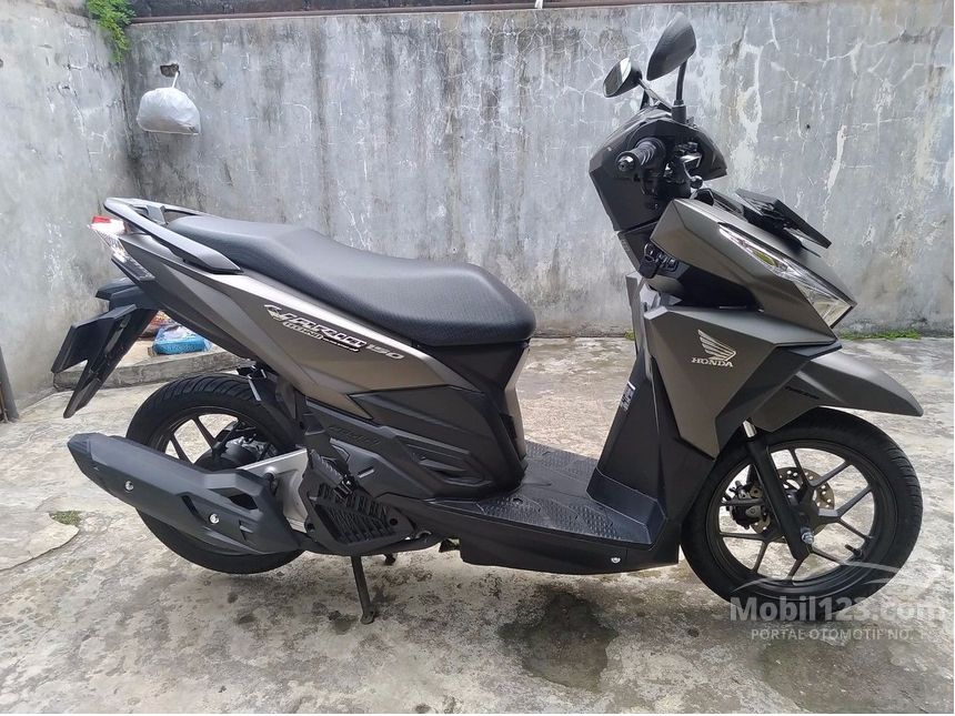 Jual Motor Honda Vario 2019  150 Automatic 0 2 di DKI 